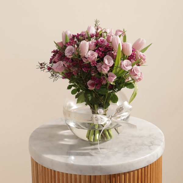 مزهرية زهور احتضان الطبيعة - Image 4