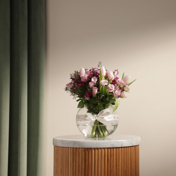 مزهرية زهور احتضان الطبيعة - Image 3