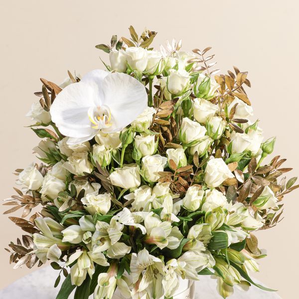 فازة زهور الفخامة البيضاء - Image 2