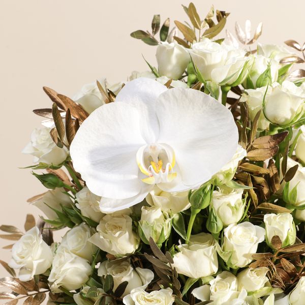 فازة زهور الفخامة البيضاء - Image 3