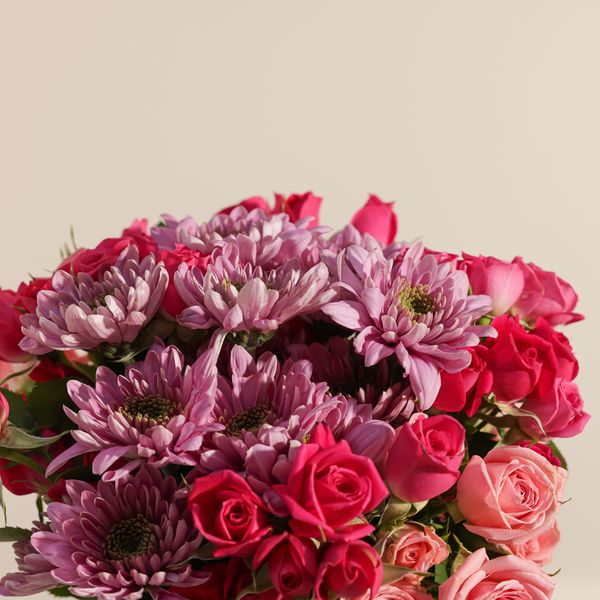 مزهرية زهور بالدرجات وردية السحرية - Image 7