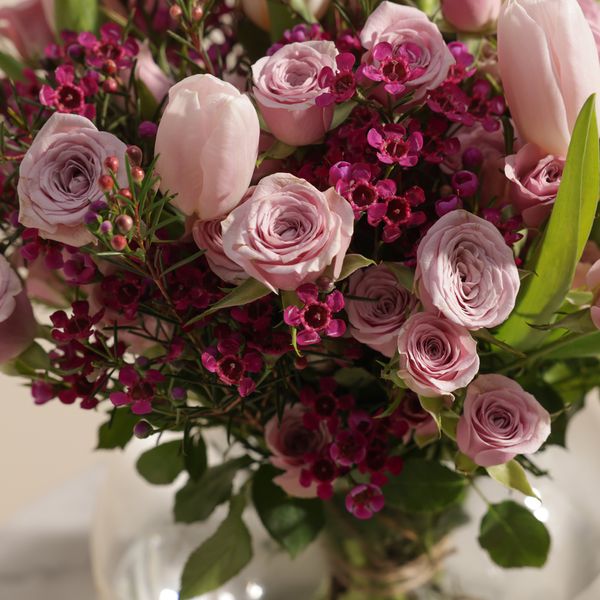 مزهرية زهور احتضان الطبيعة - Image 7